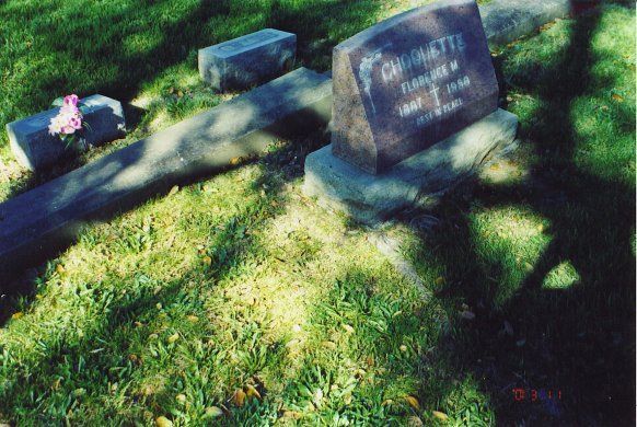 Edward & Francis McFarren's unmarked grave at Napa