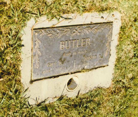 Walter Buck's headstone at Napa
