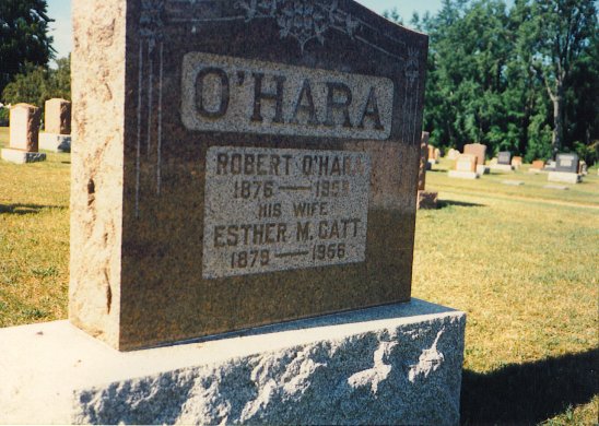 Robert and Esther O'Hara at Beechwood Cemetery