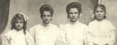 Bertram girls in 1910