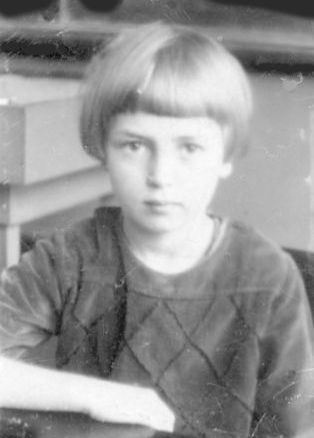 Helen Lindquist in 2nd grade