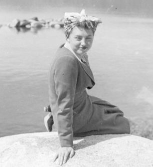 Helen Lindquist in 1942