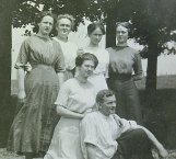 Alberta McNaught, Rebecca Dunn Detwiller,
Mary Agnes Noble, Minnie Ethel McNaught, Ida Beth McNaught, Harry Lorne McNaught