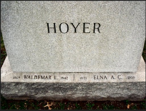 Waldemar L. Hoyer, Elna A.C. Hoyer