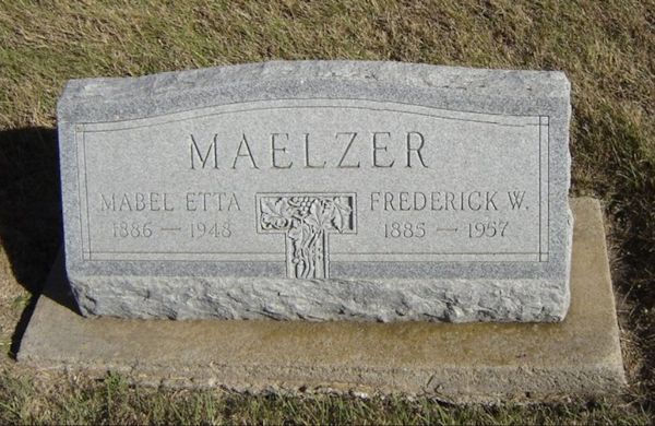 Frederick W. Maelzer, Mabel Etta Maelzer