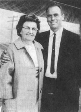 Earl Wadsworth Walker, Dorothy Norma McLeod