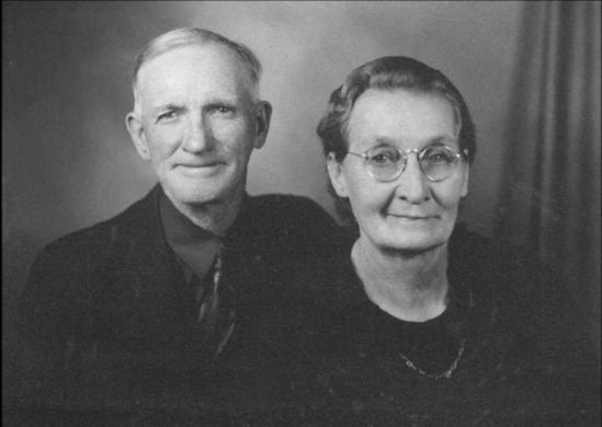 Thomas Maurice Hinton, Wilhelmina Barbara Walker Hinton