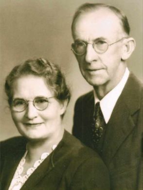 George Albert Robison, Laura Barbara Walker Robison
