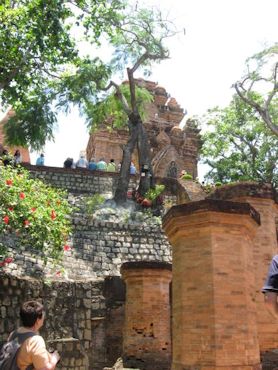 Ponagar Cham Towers